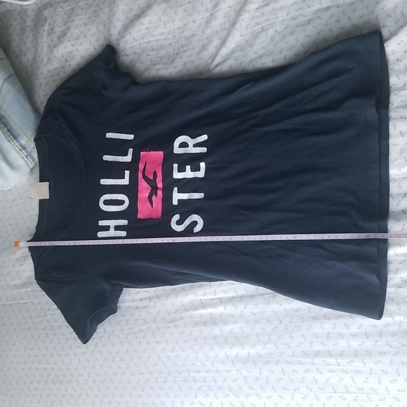 4/$20 Hollister S Navy Graphic Tee - Picture 4 of 7